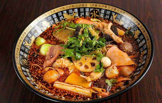 開冒菜店賺錢嗎，開一家冒菜店需要注意什么？