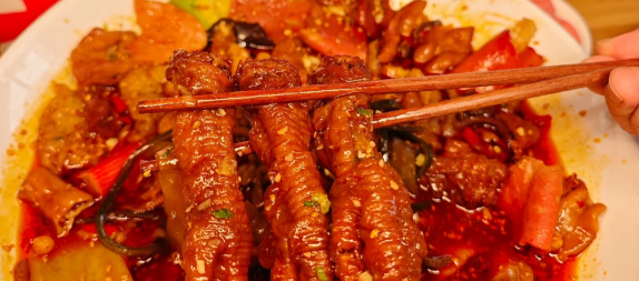 開冒菜店到底賺不賺錢？帽牌貨冒菜來告訴你